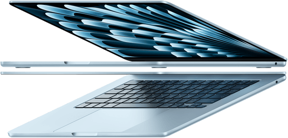 Zwei geöffnete MacBook Air Laptops in Farbe Himmelblau bilden einen Pfeil, um das dünne Profil zu betonen